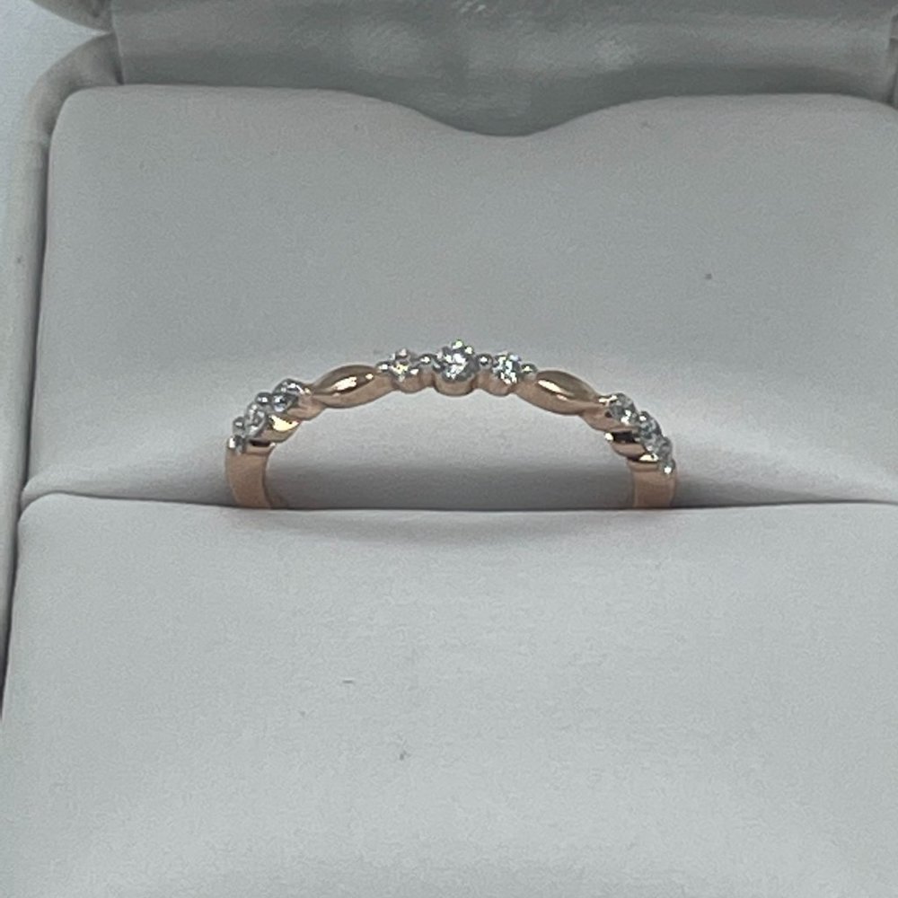 10kt Rose Gold Antique Style Diamond Band